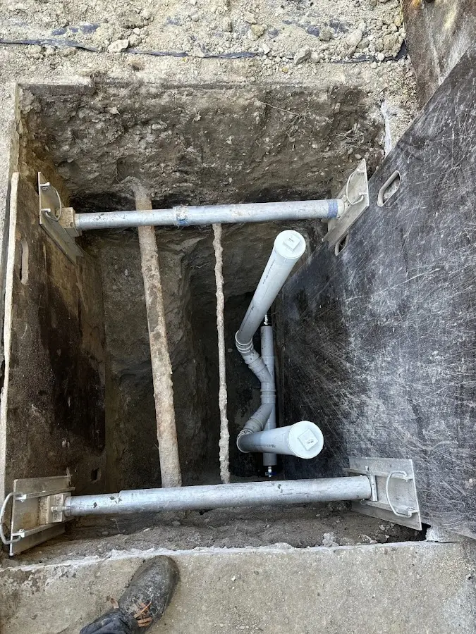 Experienced plumber completing Gas Line Repair work in Bay Hill